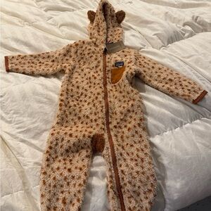 Patagonia Fuzzy Brown and Cream Kids Footie